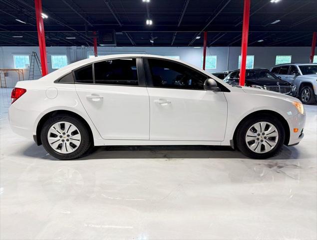 used 2013 Chevrolet Cruze car, priced at $4,450