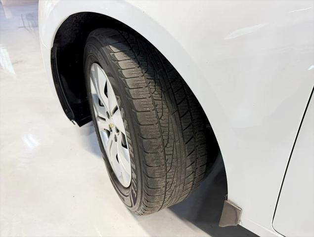 used 2013 Chevrolet Cruze car, priced at $4,450