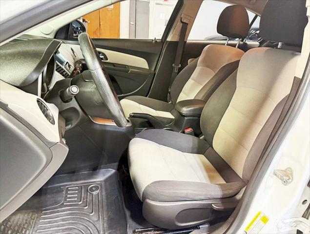 used 2013 Chevrolet Cruze car, priced at $4,450