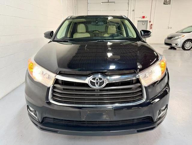 used 2016 Toyota Highlander car, priced at $21,950