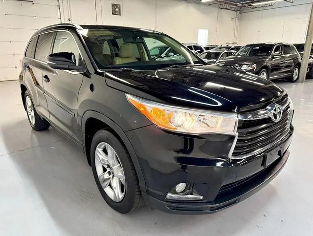 used 2016 Toyota Highlander car, priced at $21,950