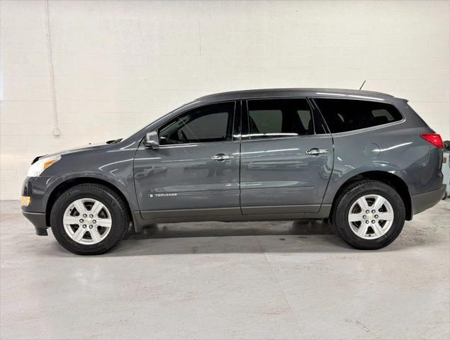 used 2009 Chevrolet Traverse car, priced at $5,950