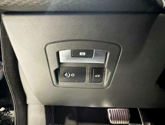 used 2020 Land Rover Range Rover Velar car, priced at $28,450