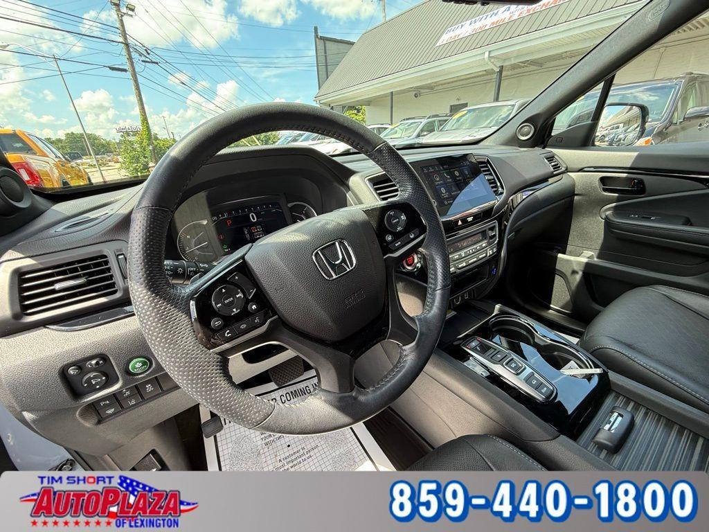used 2022 Honda Passport car, priced at $33,300
