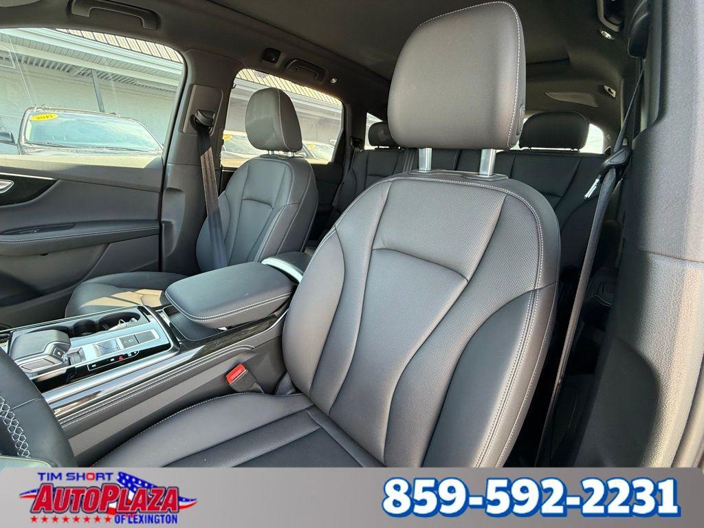 used 2025 Audi Q7 car, priced at $56,000