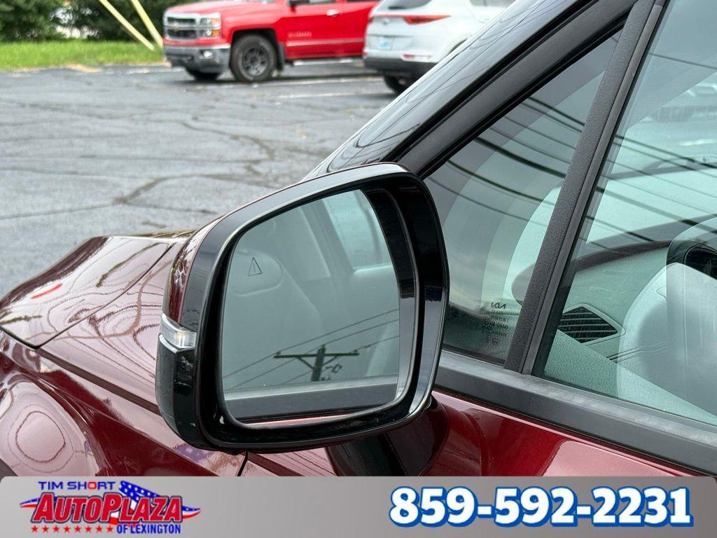 used 2022 Kia Carnival car, priced at $39,007