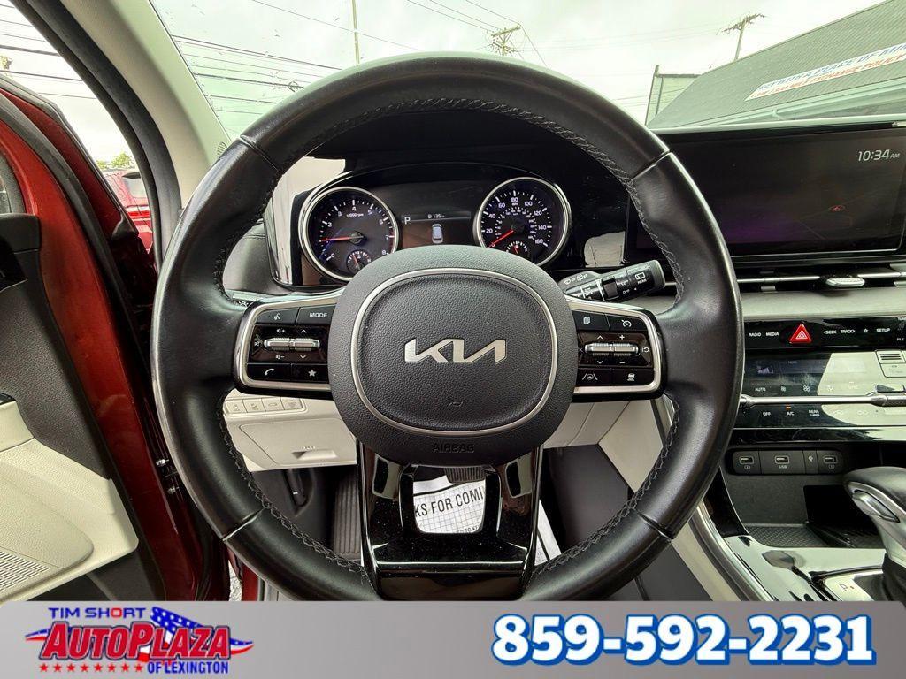 used 2022 Kia Carnival car, priced at $39,007