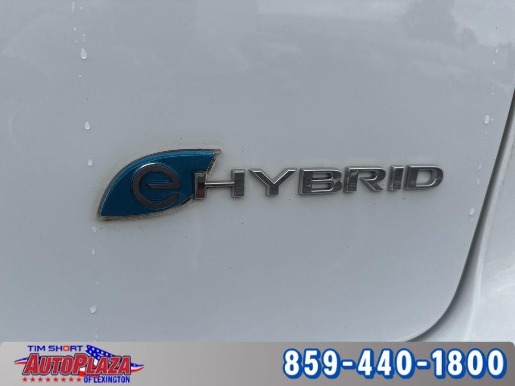 used 2022 Chrysler Pacifica Hybrid car, priced at $28,400