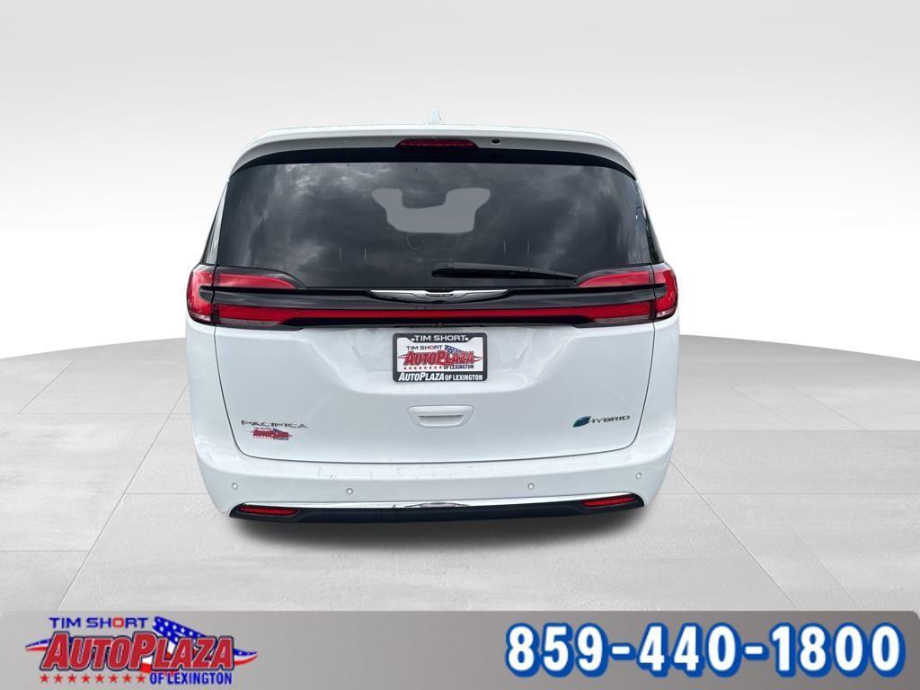 used 2022 Chrysler Pacifica Hybrid car, priced at $28,400