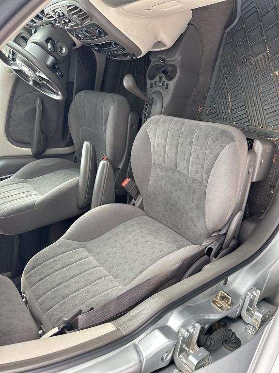 used 2002 Chrysler PT Cruiser car, priced at $1,900