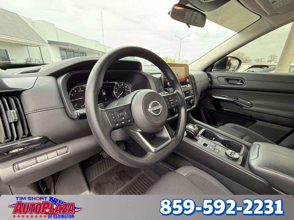 used 2024 Nissan Pathfinder car, priced at $31,000