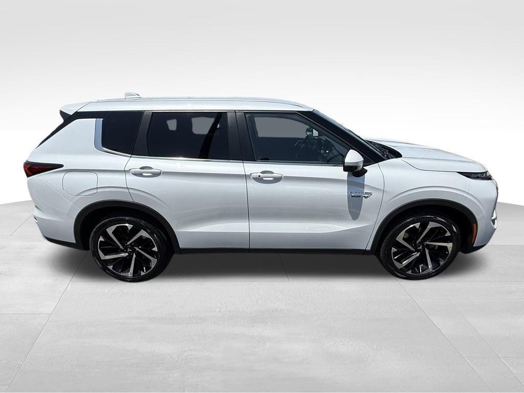used 2023 Mitsubishi Outlander PHEV car, priced at $25,717