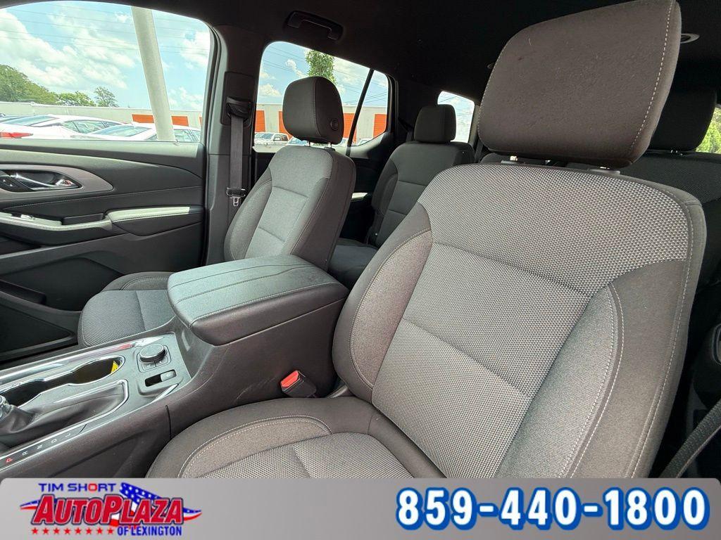 used 2023 Chevrolet Traverse car, priced at $29,000