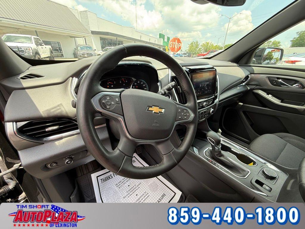 used 2023 Chevrolet Traverse car, priced at $29,000