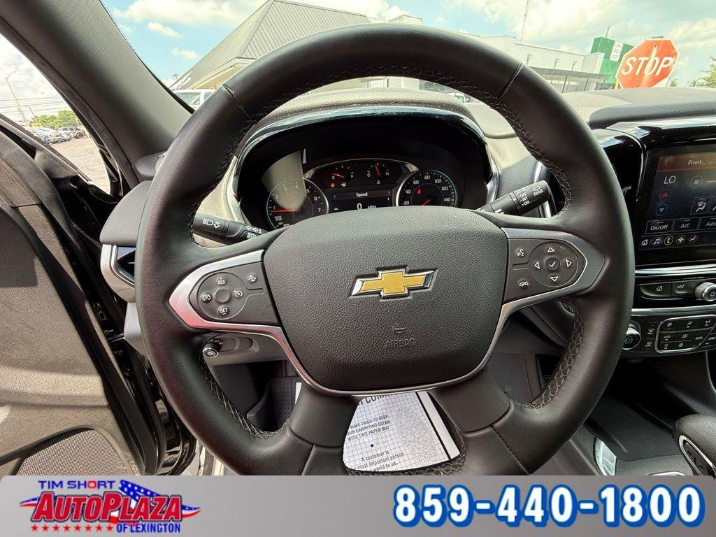 used 2023 Chevrolet Traverse car, priced at $29,000