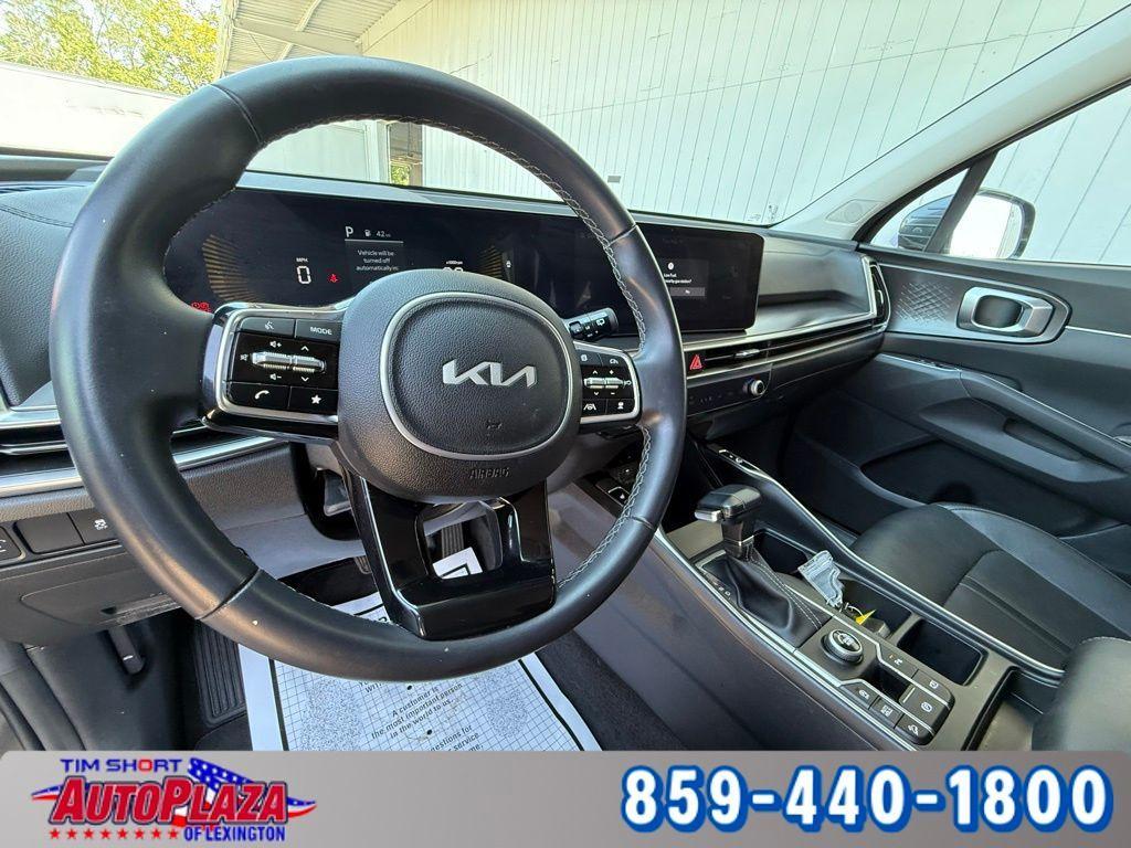 used 2024 Kia Sorento car, priced at $26,900