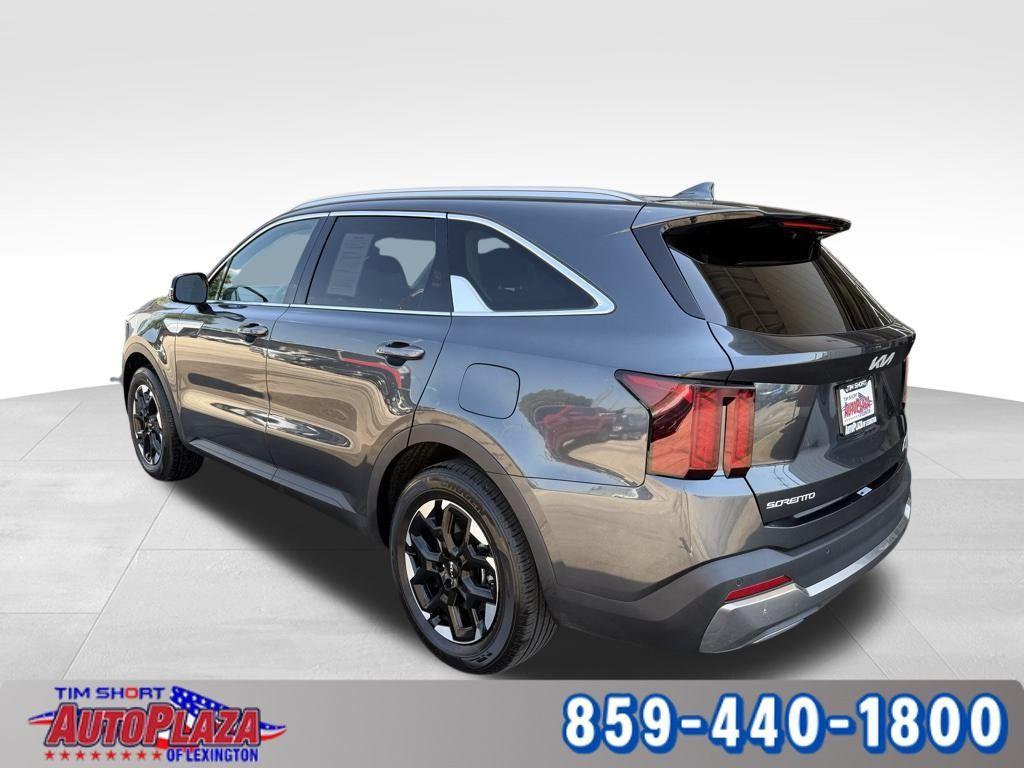used 2024 Kia Sorento car, priced at $26,900