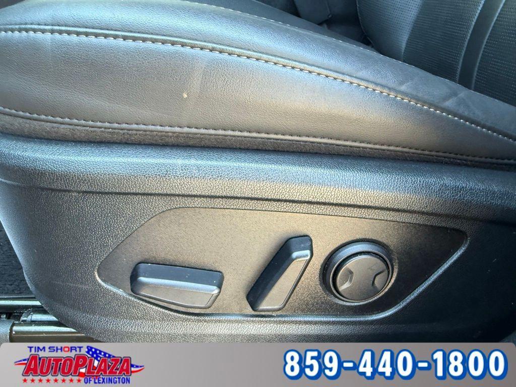 used 2024 Kia Sorento car, priced at $26,900