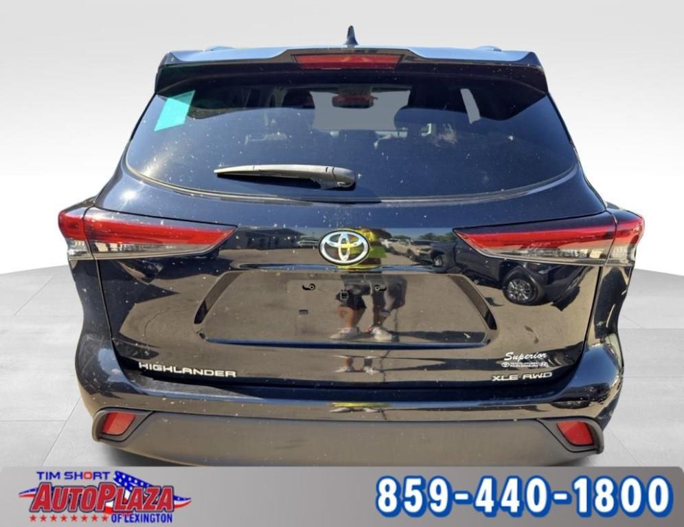 used 2022 Toyota Highlander car, priced at $26,900