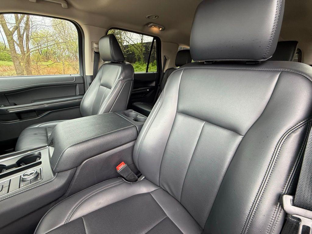 used 2024 Ford Expedition car, priced at $53,990