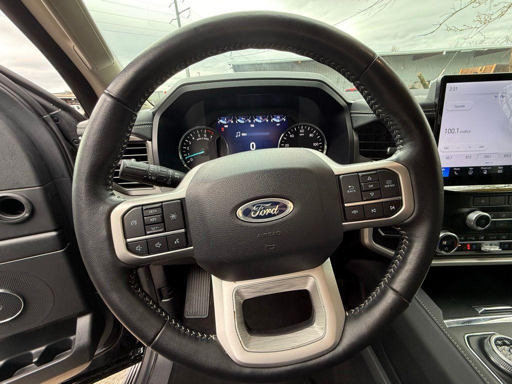 used 2024 Ford Expedition car, priced at $53,990