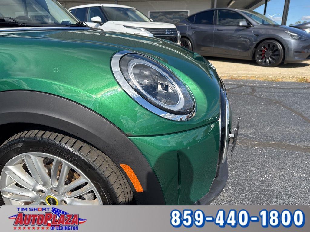 used 2023 MINI SE Hardtop car, priced at $21,000