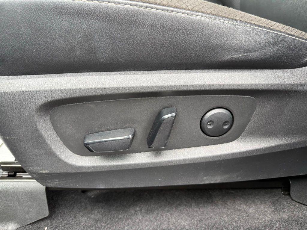 used 2022 Nissan Pathfinder car, priced at $31,648
