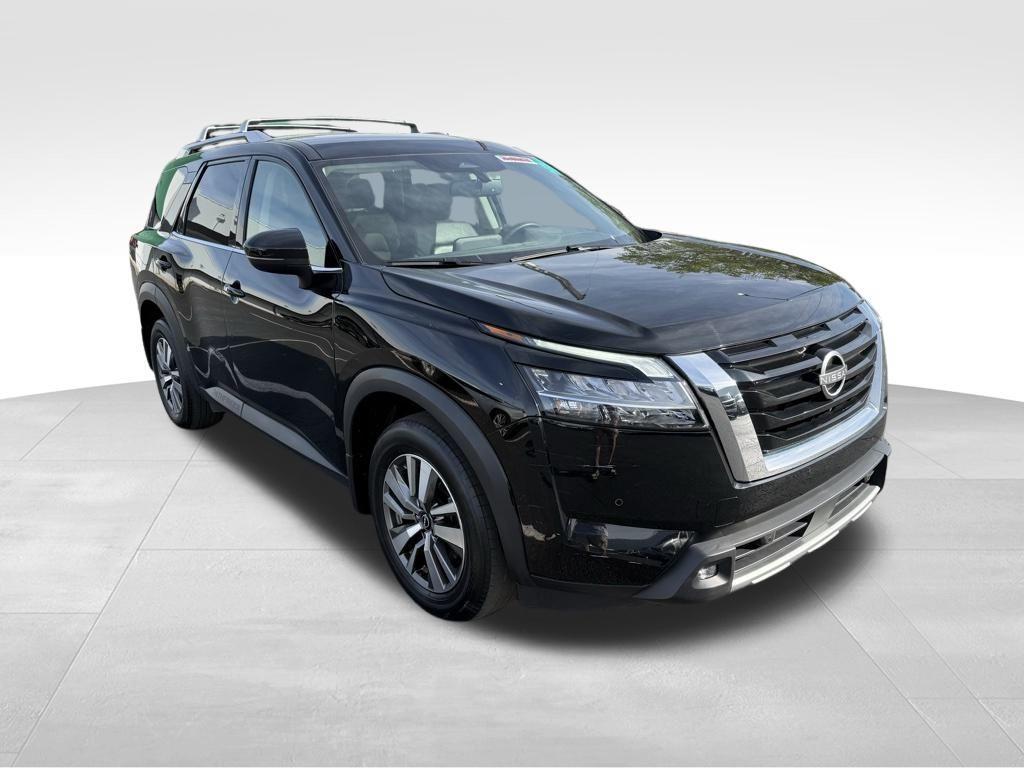 used 2022 Nissan Pathfinder car, priced at $31,990