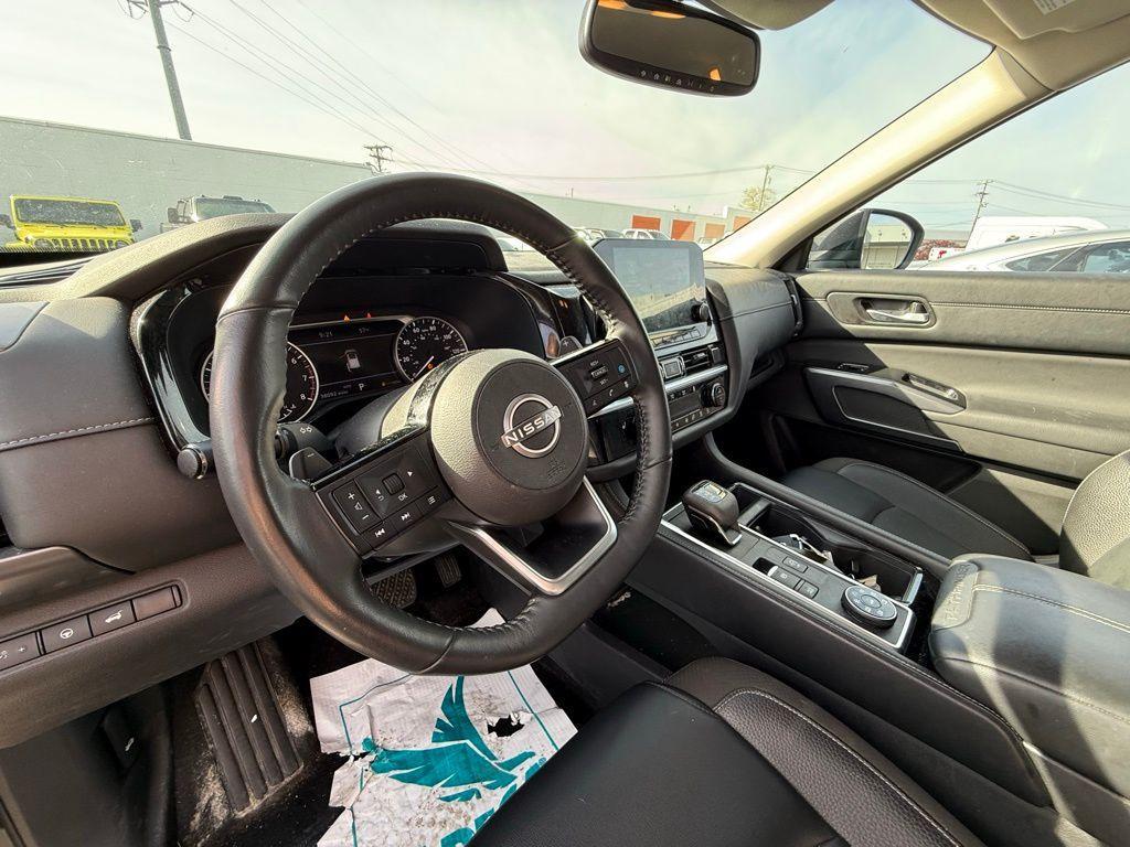 used 2022 Nissan Pathfinder car, priced at $31,990