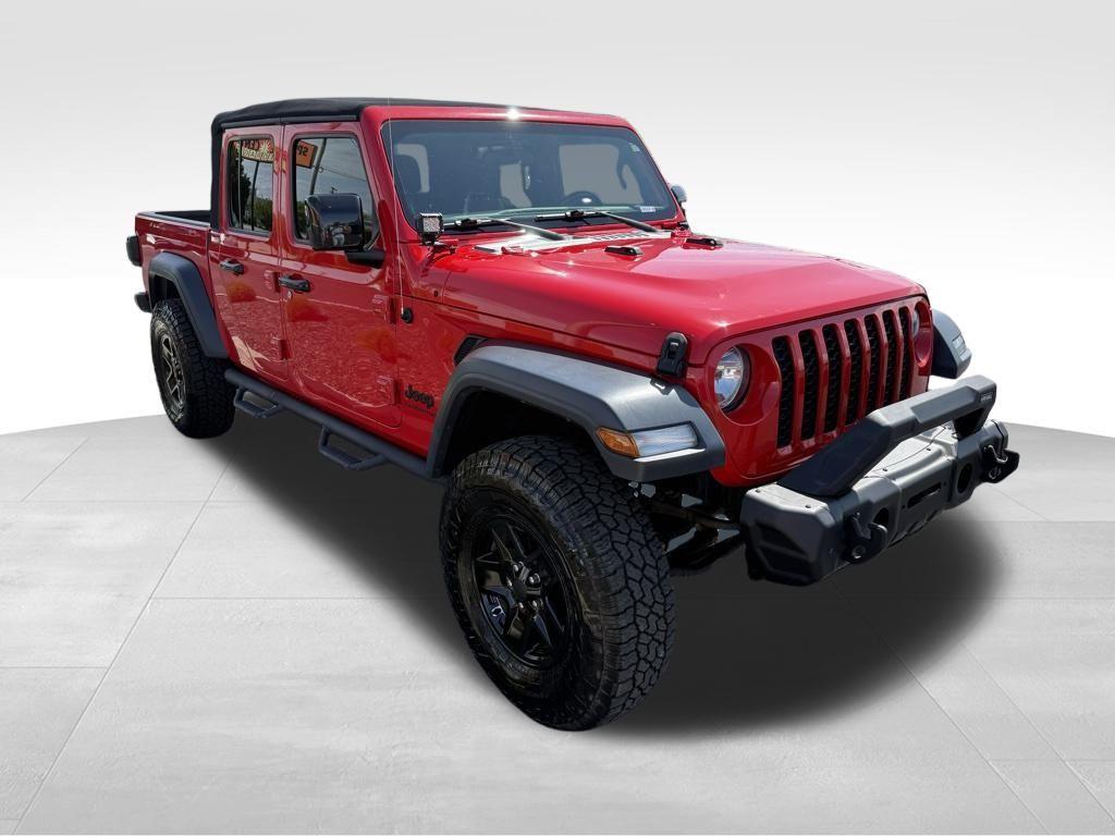 used 2020 Jeep Gladiator car, priced at $27,206
