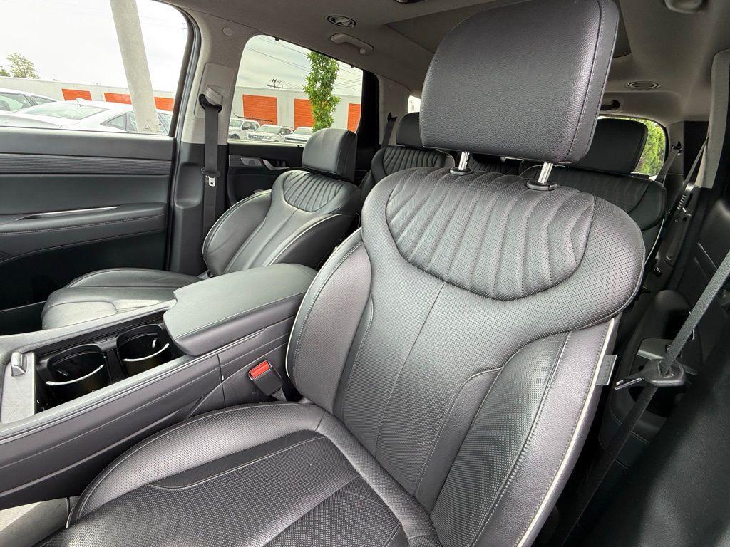 used 2024 Hyundai Palisade car, priced at $43,490
