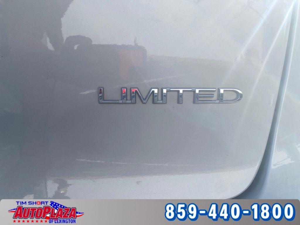 used 2019 Chrysler Pacifica car, priced at $17,000