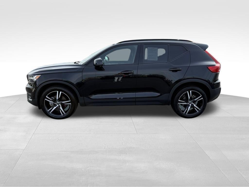 used 2022 Volvo XC40 car, priced at $31,566