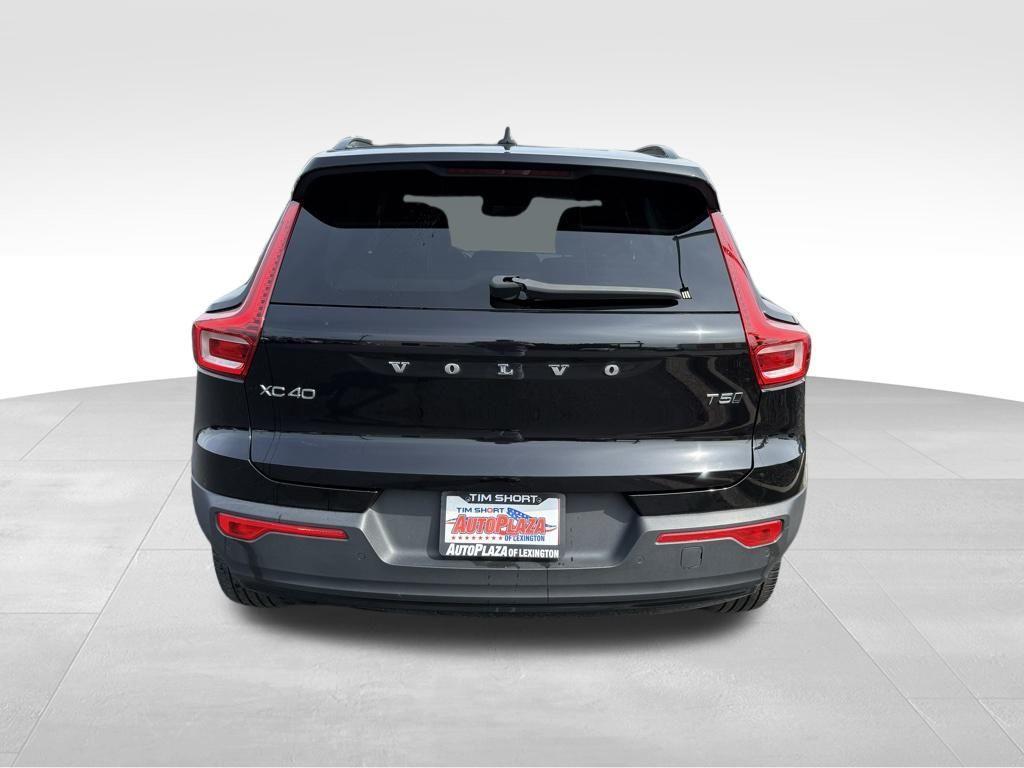 used 2022 Volvo XC40 car, priced at $31,566