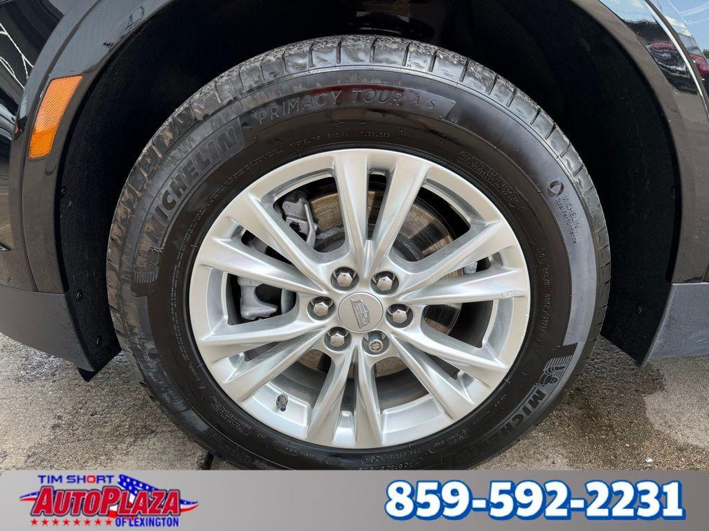 used 2022 Cadillac XT5 car, priced at $29,900