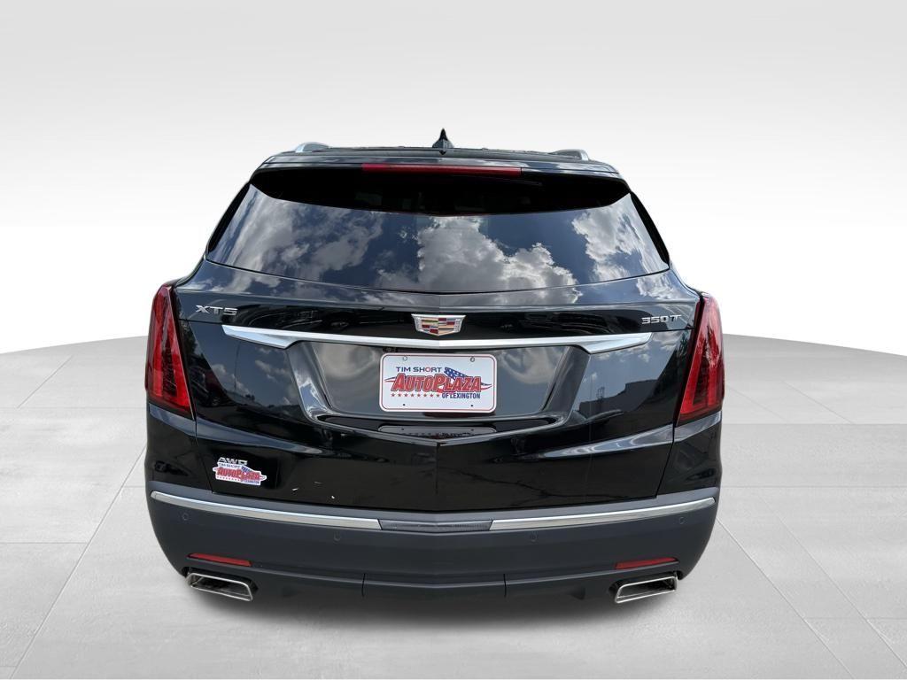 used 2022 Cadillac XT5 car, priced at $30,000