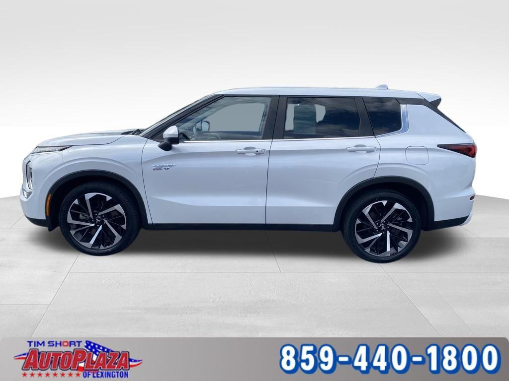 used 2023 Mitsubishi Outlander PHEV car, priced at $25,200