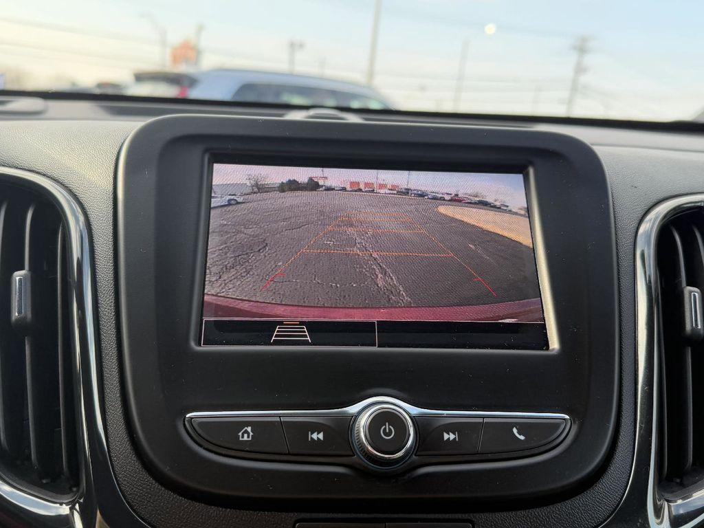 used 2023 Chevrolet Equinox car, priced at $25,788