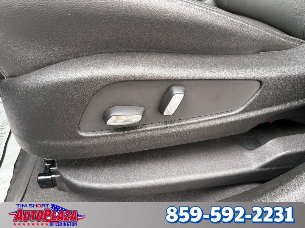 used 2024 Cadillac XT6 car, priced at $40,000