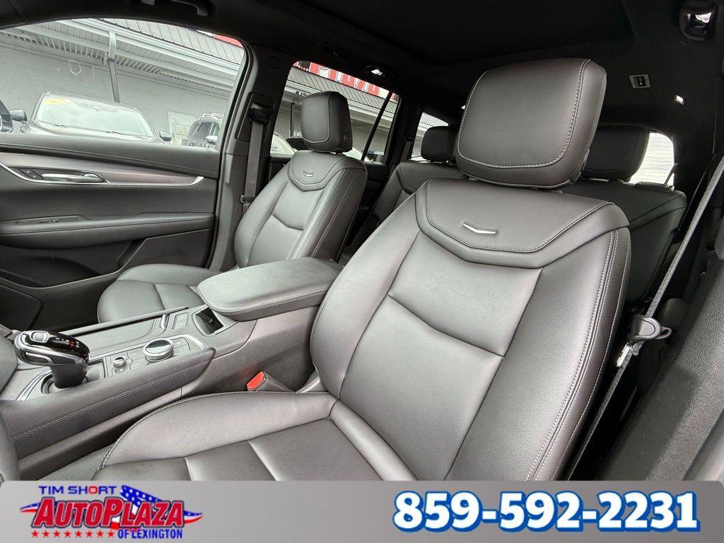 used 2024 Cadillac XT6 car, priced at $40,000