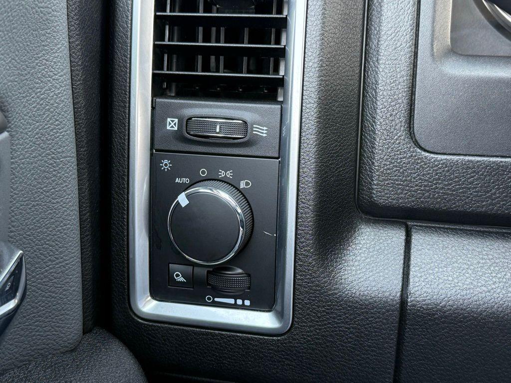 used 2021 Ram 1500 Classic car, priced at $26,001