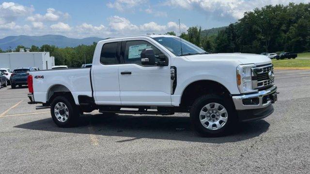 new 2024 Ford F-250 car, priced at $55,370