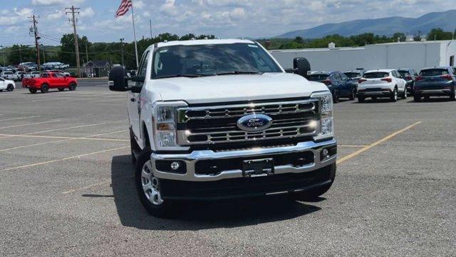 new 2024 Ford F-250 car, priced at $55,370