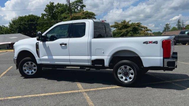 new 2024 Ford F-250 car, priced at $55,370