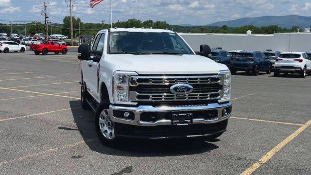 new 2024 Ford F-250 car, priced at $55,370