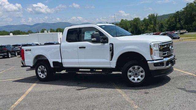 new 2024 Ford F-250 car, priced at $55,370