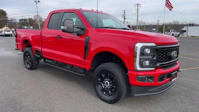 new 2024 Ford F-350 car, priced at $62,315