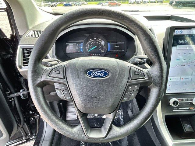 used 2024 Ford Edge car, priced at $28,900