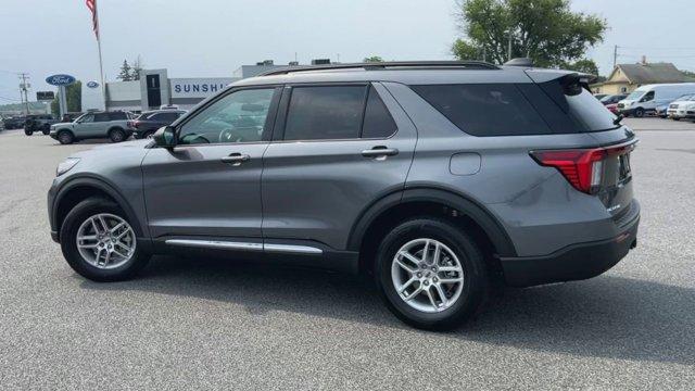 new 2025 Ford Explorer car, priced at $41,350