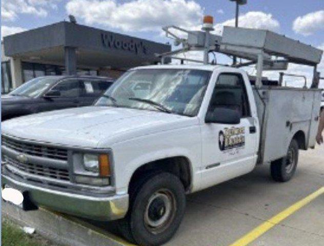 used 2000 Chevrolet Silverado 3500 car, priced at $8,888